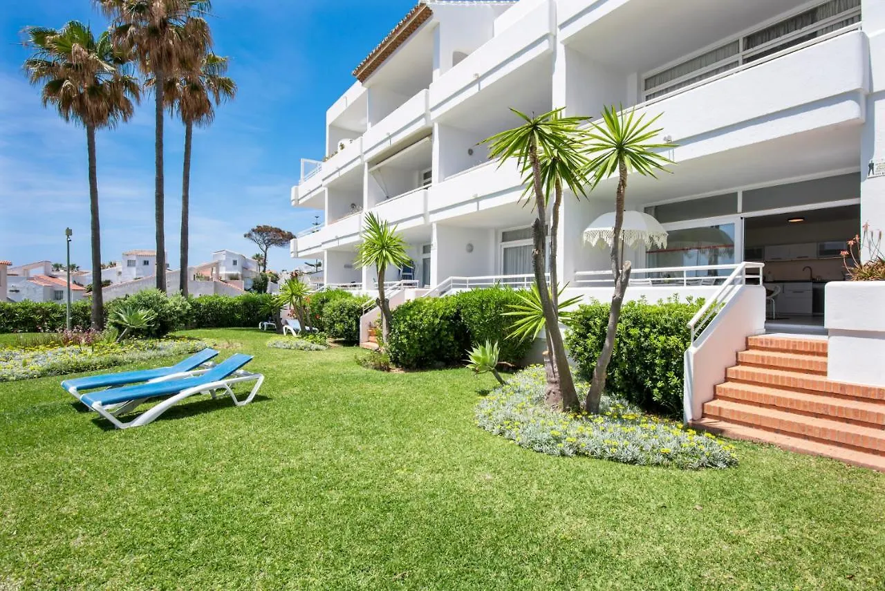 Frontline Beach Apartment Miraflores Sitio de Calahonda إسبانيا